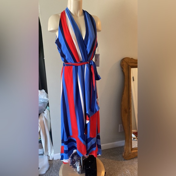 JULIA JORDAN
Women's Halter Surplus Hi-Low Belted Midi Dress In Blue Multi - Picture 9 of 16